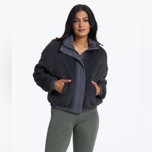 Cozy Vuori Sherpa fleece jacket